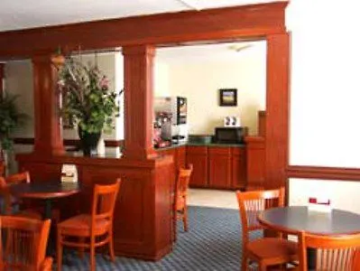 Baymont By Wyndham Charlotte-Airport Coliseum 